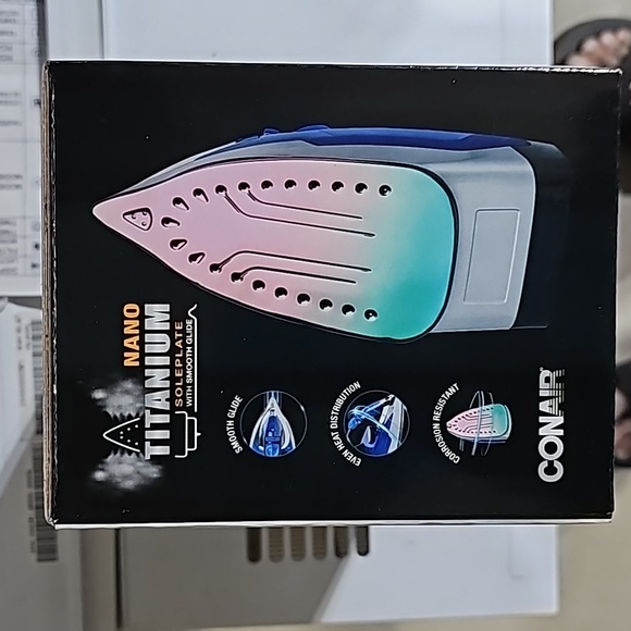 Conair 1550W Extreme Steam Iron with Nano Titanium Soleplate and Auto Shutoff - Picture 2 of 3